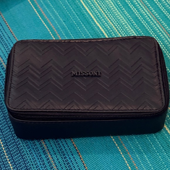Missoni X Delta One First Class Amenity Case